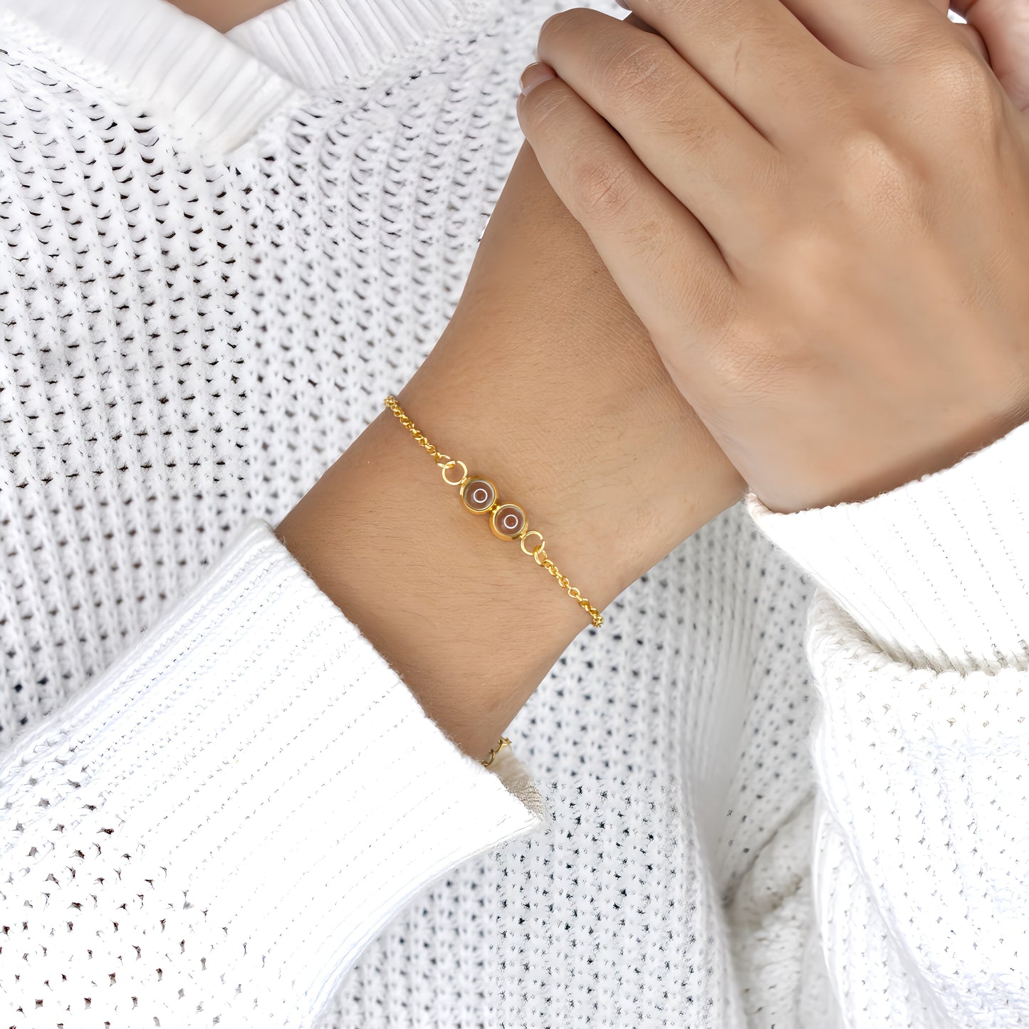 pulsera minimalista de cadena con doble proyección