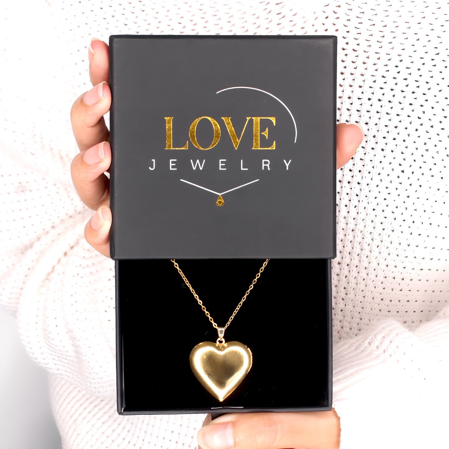 heart photo locket necklace