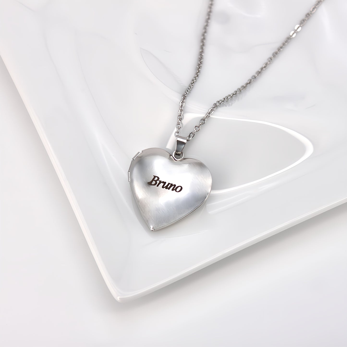 heart photo locket necklace