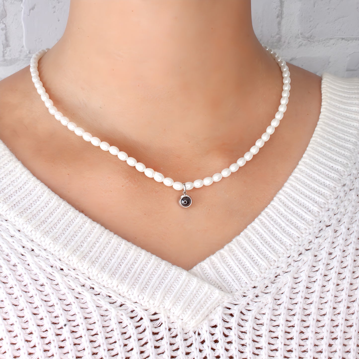 pure pearl projection necklace