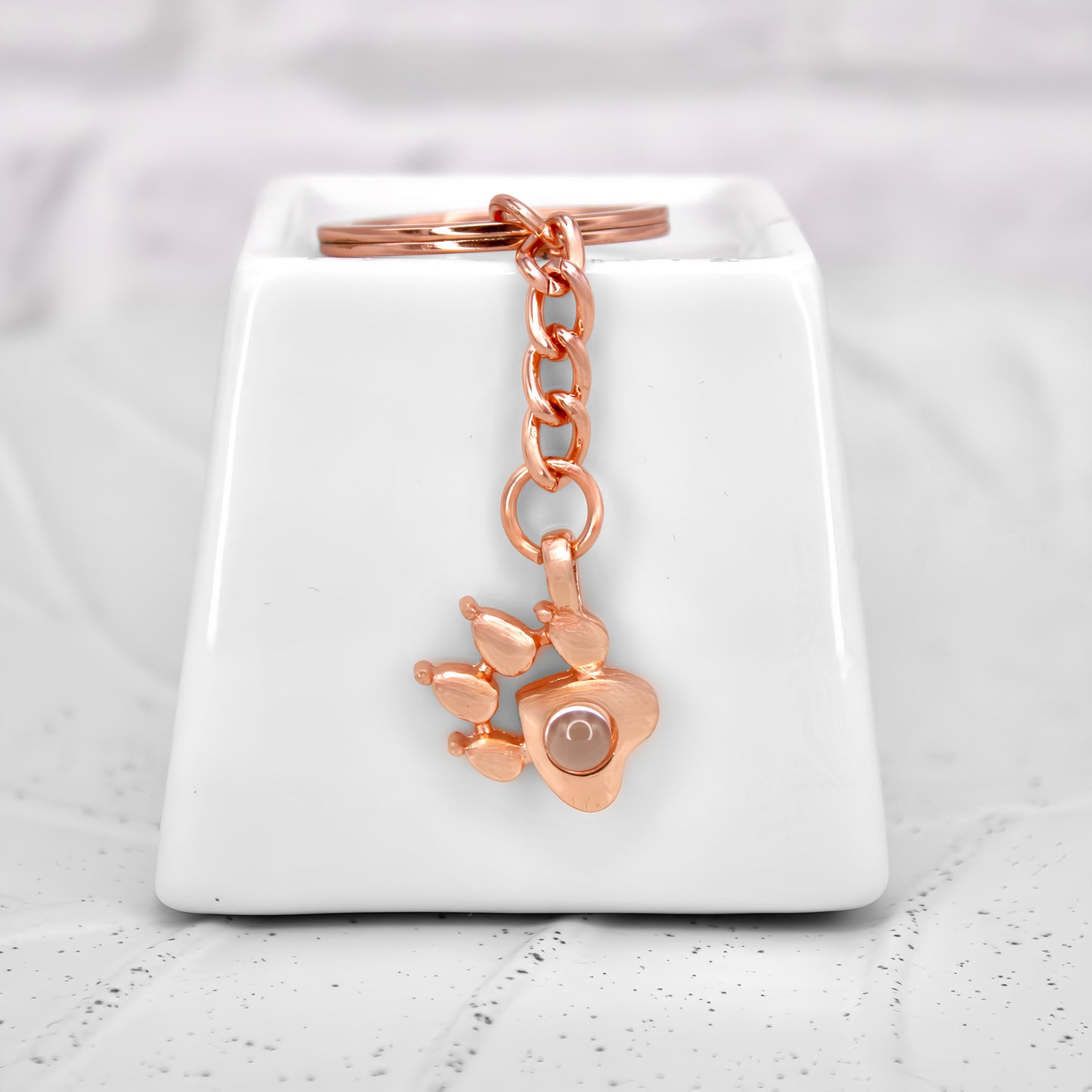 cat paw projection keychain