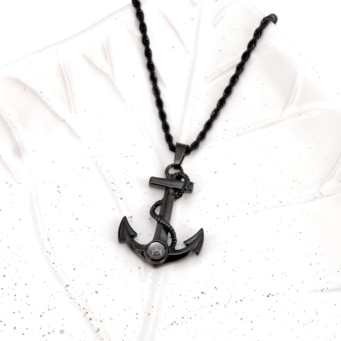 strong anchor projection necklace