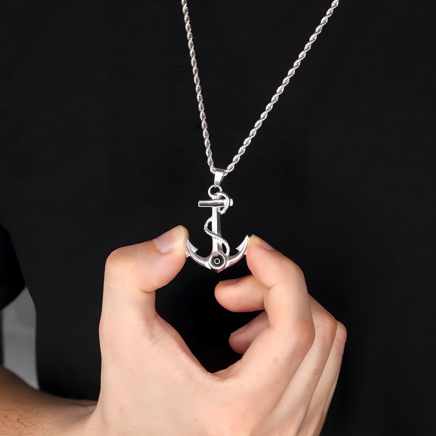 strong anchor projection necklace