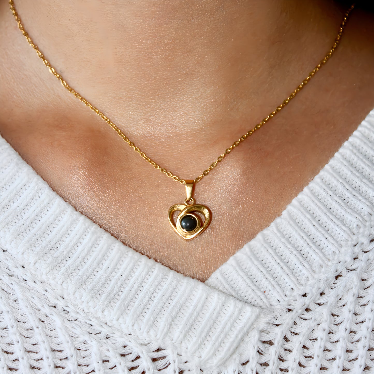 18k gold-plated heart projection photo necklace