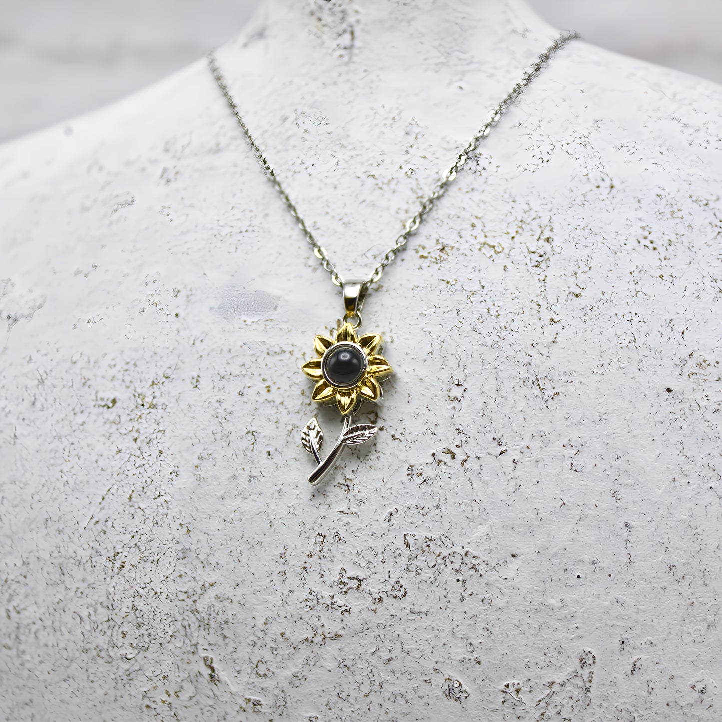 eternal sunflower projection necklace