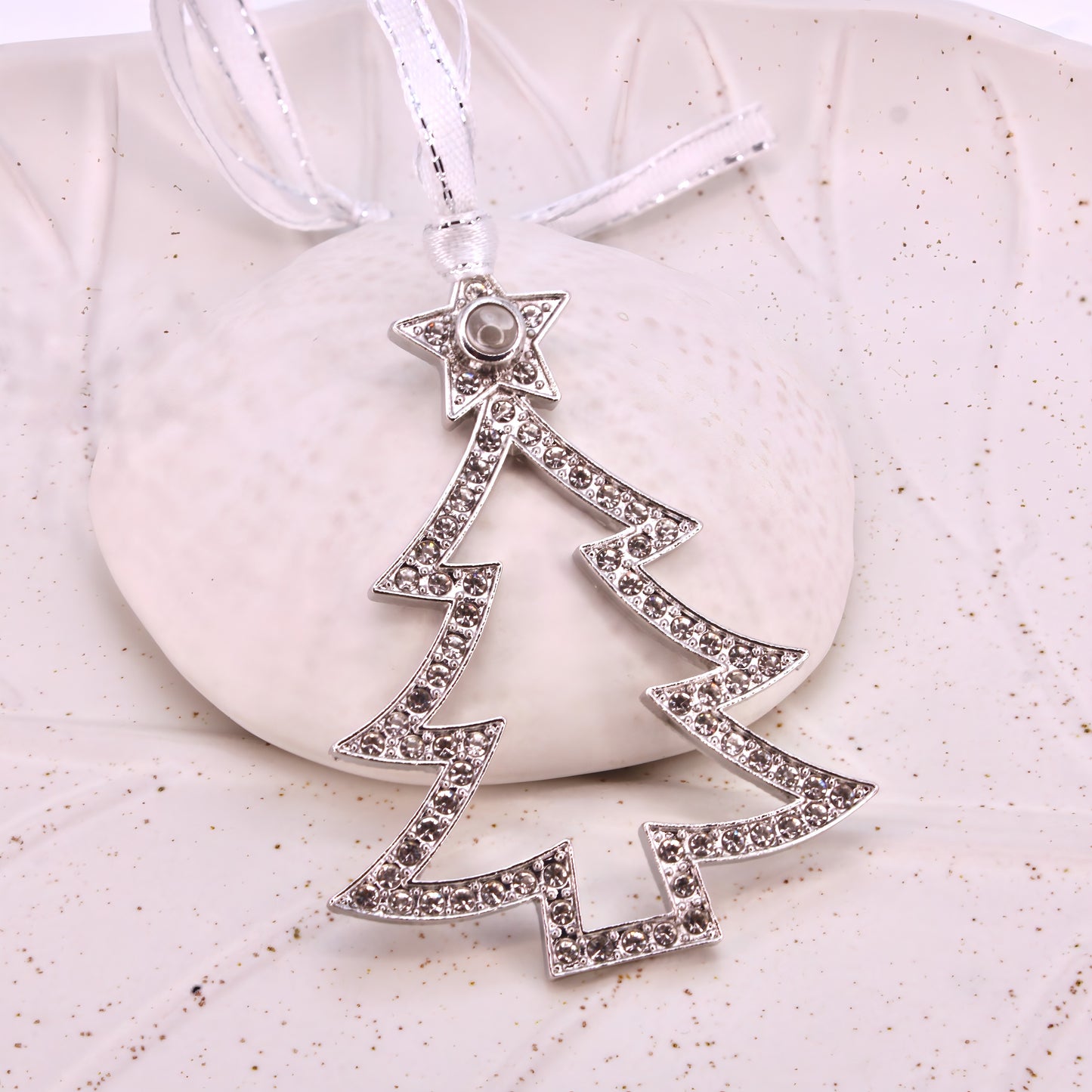 christmas tree projection ornament