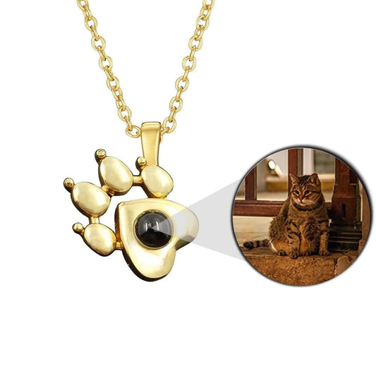 "Special Paw Projection Necklace: Express Your Love"