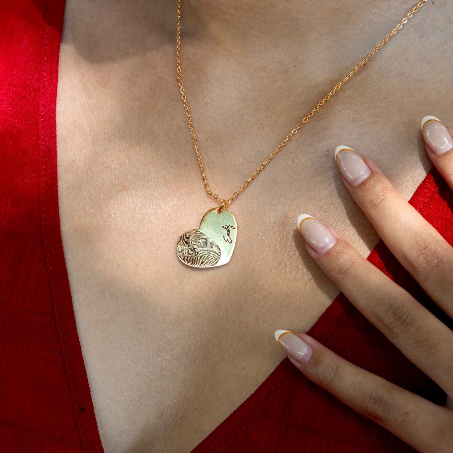 heart fingerprint engraved necklace